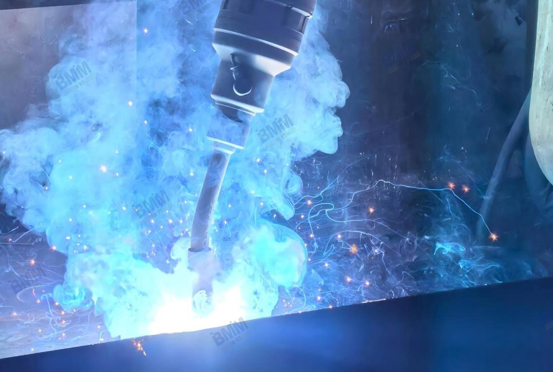 机器人焊接 2025-12-23-2